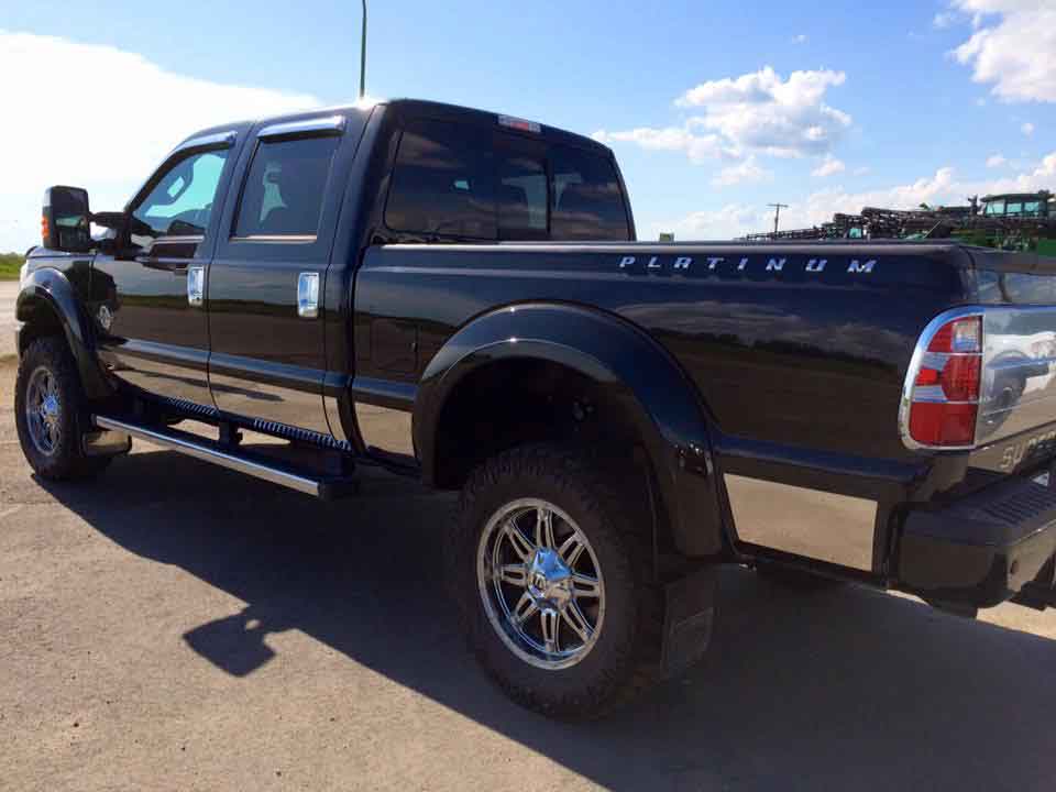 Sample Chrome Rocker Panels on Ford